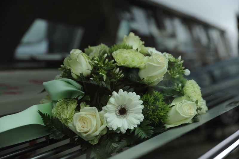 funeraire-FALICON-min_flowers-4839339